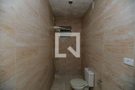 Casa à venda com 270m², 4 quartos e 2 vagas Casa à venda com 270m², 4 quartos e 2 vagasBanheiro 2 CASA 2