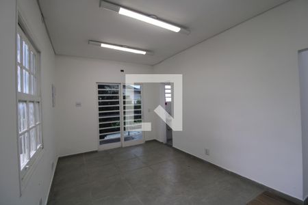 Suíte 1 de casa à venda com 4 quartos, 706m² em Jardim dos Lagos, São Paulo