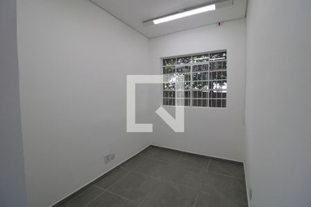Sala 2 de casa para alugar com 4 quartos, 706m² em Jardim dos Lagos, São Paulo