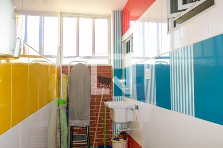 Apartamento à venda com 80m², 2 quartos e 1 vagaÁrea de Serviço