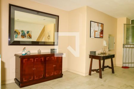 Apartamento à venda com 80m², 2 quartos e 1 vagaÁrea comum