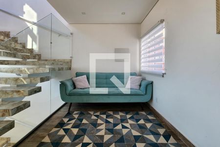 Casa à venda com 480m², 3 quartos e 10 vagas Casa à venda com 480m², 3 quartos e 10 vagasSala de estar