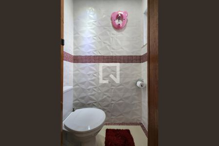 Casa à venda com 480m², 3 quartos e 10 vagas Casa à venda com 480m², 3 quartos e 10 vagasBanheiro