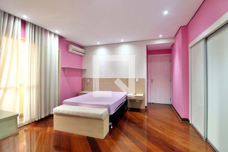 Apartamento à venda com 350m², 4 quartos e 4 vagasQuarto - Suíte 3