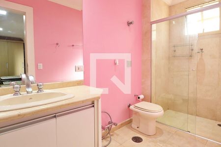 Apartamento à venda com 350m², 4 quartos e 4 vagasBanheiro do Quarto - Suíte 1