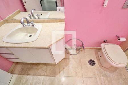 Apartamento à venda com 350m², 4 quartos e 4 vagasBanheiro do Quarto - Suíte 1
