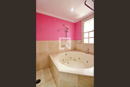 Apartamento à venda com 350m², 4 quartos e 4 vagasBanheiro do Quarto - Suíte 3