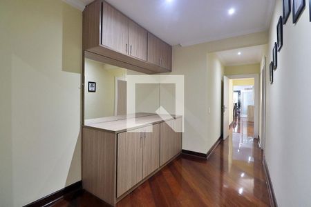 Apartamento à venda com 350m², 4 quartos e 4 vagasCorredor