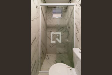Banheiro de kitnet/studio para alugar com 1 quarto, 15m² em Barra Funda, São Paulo