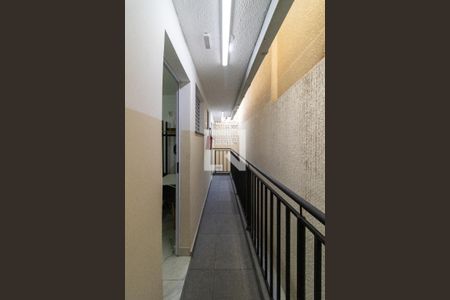 Corredor Externo de kitnet/studio para alugar com 1 quarto, 15m² em Barra Funda, São Paulo