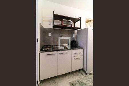 Cozinha de kitnet/studio para alugar com 1 quarto, 15m² em Barra Funda, São Paulo