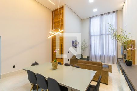 Casa de condomínio à venda com 198m², 3 quartos e 4 vagas Casa de condomínio à venda com 198m², 3 quartos e 4 vagasSala