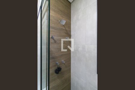 Casa de condomínio à venda com 198m², 3 quartos e 4 vagas Casa de condomínio à venda com 198m², 3 quartos e 4 vagasBanheiro da suíte 2