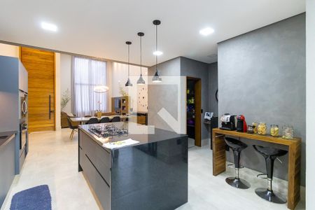 Casa de condomínio à venda com 198m², 3 quartos e 4 vagas Casa de condomínio à venda com 198m², 3 quartos e 4 vagasCozinha