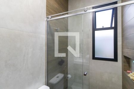 Casa de condomínio à venda com 198m², 3 quartos e 4 vagas Casa de condomínio à venda com 198m², 3 quartos e 4 vagasBanheiro da suíte 2