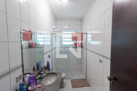 Casa para alugar com 170m², 3 quartos e 6 vagasBanheiro 2