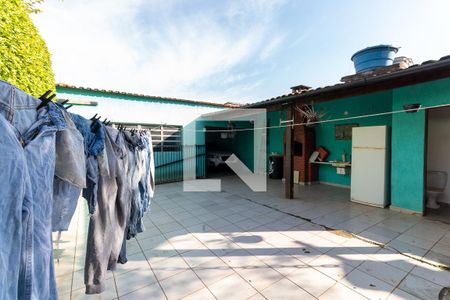 Casa para alugar com 170m², 3 quartos e 6 vagasQuintal