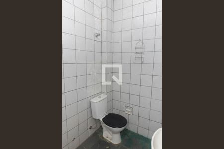 Banheiro de casa para alugar com 1 quarto, 35m² em Bela Vista, São Paulo