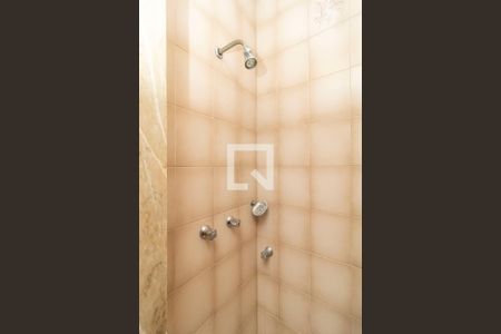 Apartamento à venda com 180m², 3 quartos e 2 vagasDetalhe do Banheiro da Suíte