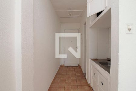 Cozinha de kitnet/studio para alugar com 0 quarto, 30m² em Santa Efigênia, São Paulo