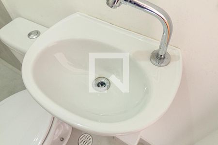 Banheiro de kitnet/studio para alugar com 1 quarto, 25m² em Centro Histórico de São Paulo, São Paulo