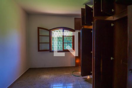 Casa à venda com 350m², 3 quartos e 2 vagasQuarto 2