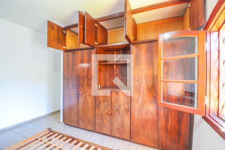 Casa à venda com 350m², 3 quartos e 2 vagasSuíte