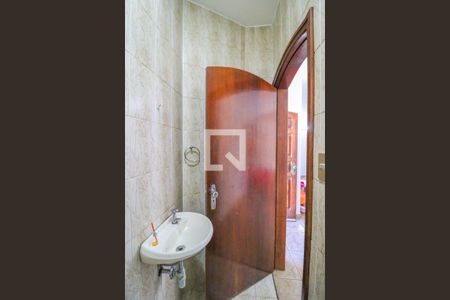 Casa à venda com 350m², 3 quartos e 2 vagasLavabo