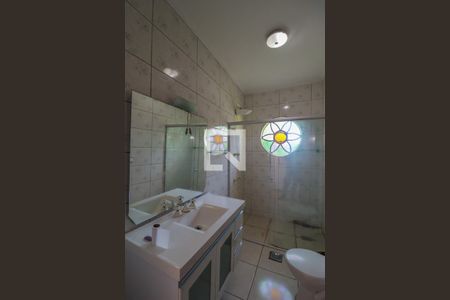 Casa à venda com 350m², 3 quartos e 2 vagasSuíte