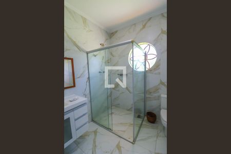 Casa à venda com 350m², 3 quartos e 2 vagasBanheiro