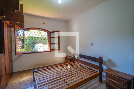 Casa à venda com 350m², 3 quartos e 2 vagasSuíte