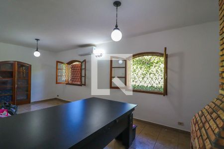 Sala de casa à venda com 3 quartos, 350m² em Jardim Santa Teresa, Jundiaí