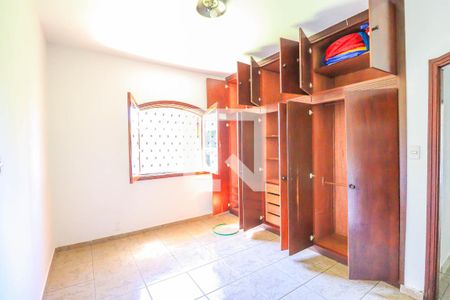 Casa à venda com 350m², 3 quartos e 2 vagasQuarto 2