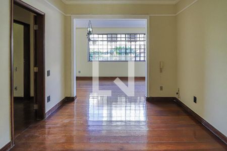 Sala de apartamento para alugar com 3 quartos, 140m² em Santo Antônio, Belo Horizonte