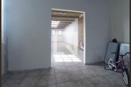 Casa para alugar com 240m², 3 quartos e 3 vagasSalão