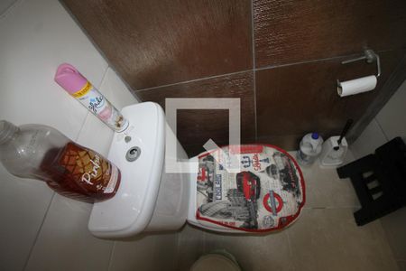 Casa à venda com 80m², 3 quartos e 2 vagasBanheiro da Suíte