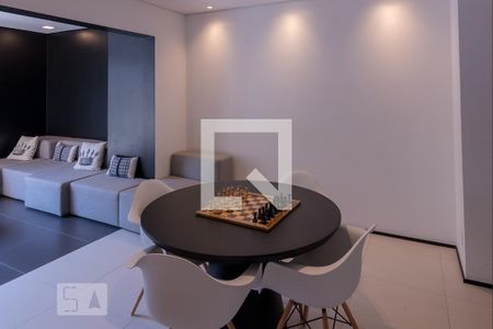 Studio para alugar com 32m², 1 quarto e 1 vaga Studio para alugar com 32m², 1 quarto e 1 vagaSalão de jogos