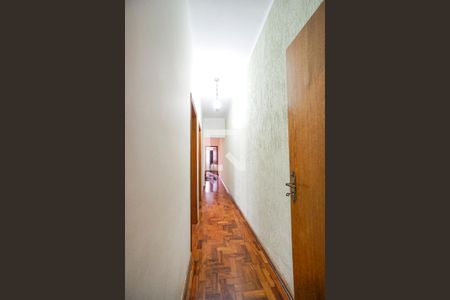 Casa à venda com 288m², 3 quartos e 4 vagas Casa à venda com 288m², 3 quartos e 4 vagasCorredor dos quartos