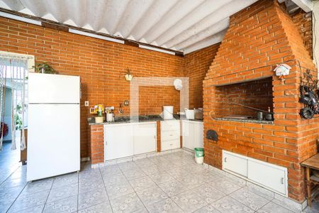 Casa à venda com 288m², 3 quartos e 4 vagas Casa à venda com 288m², 3 quartos e 4 vagasQuintal