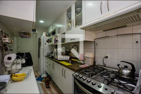 Apartamento à venda com 110m², 3 quartos e 2 vagasCozinha