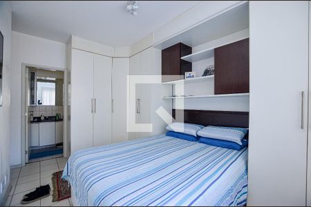 Apartamento à venda com 110m², 3 quartos e 2 vagasQuarto 2