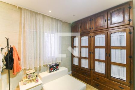 Quarto 1 de casa à venda com 3 quartos, 250m² em Jardim Oliveiras, Taboão da Serra
