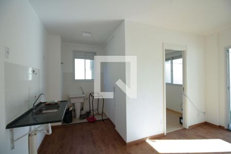Sala/Cozinha de apartamento para alugar com 2 quartos, 55m² em Vila Nova Caledônia, São Paulo