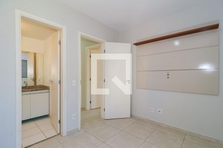 Suíte de apartamento para alugar com 3 quartos, 68m² em Parque Reboucas, São Paulo