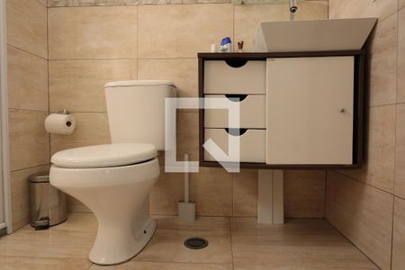 Apartamento para alugar com 47m², 2 quartos e 1 vagaDetalhe do banheiro