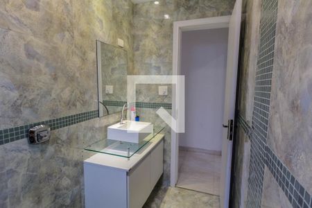 Apartamento para alugar com 210m², 3 quartos e 2 vagasBanheiro2