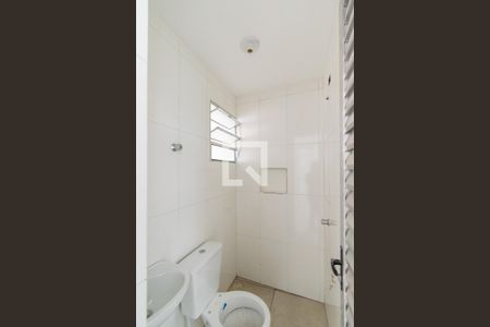 Banheiro Social de casa de condomínio para alugar com 1 quarto, 23m² em Americanópolis, São Paulo