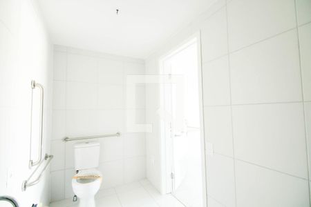 Banheiro de kitnet/studio à venda com 0 quarto, 29m² em Vila Esperança, São Paulo