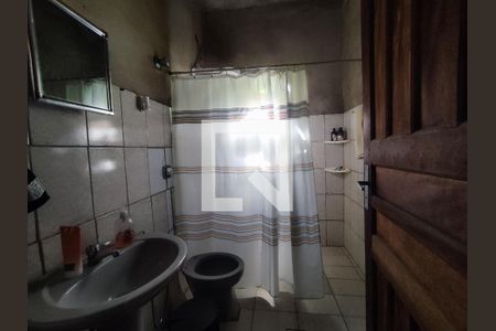 Casa à venda com 600m², 2 quartos e 4 vagasBanheiro Social