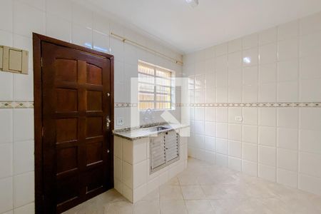 Cozinha de casa para alugar com 1 quarto, 50m² em Vila Bertioga, São Paulo
